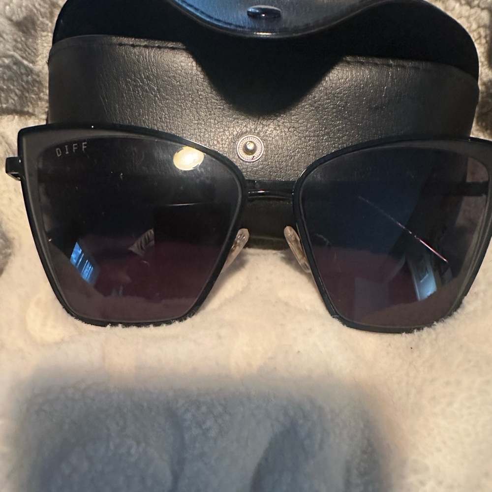 BN DIFF Sunglasses